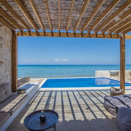 Niova Villa - Seafront, Private Pool And Ionian Sea Views, By Zantewize Alykes  Buitenkant foto