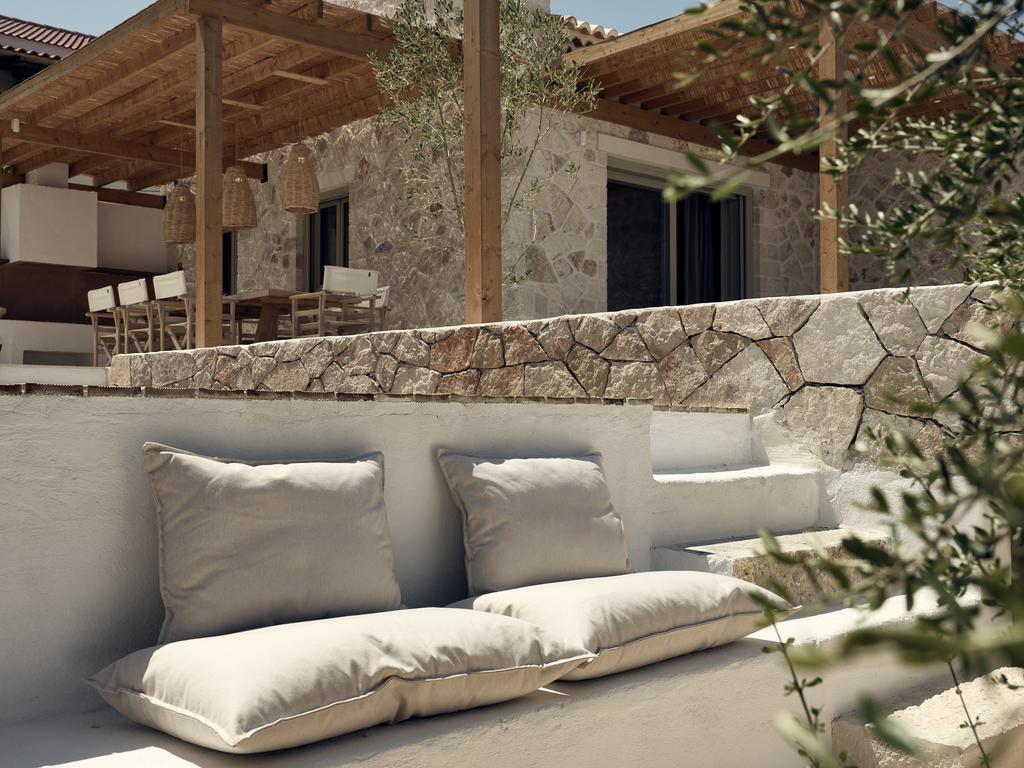 Niova Villa - Seafront, Private Pool And Ionian Sea Views, By Zantewize Alykes  Buitenkant foto