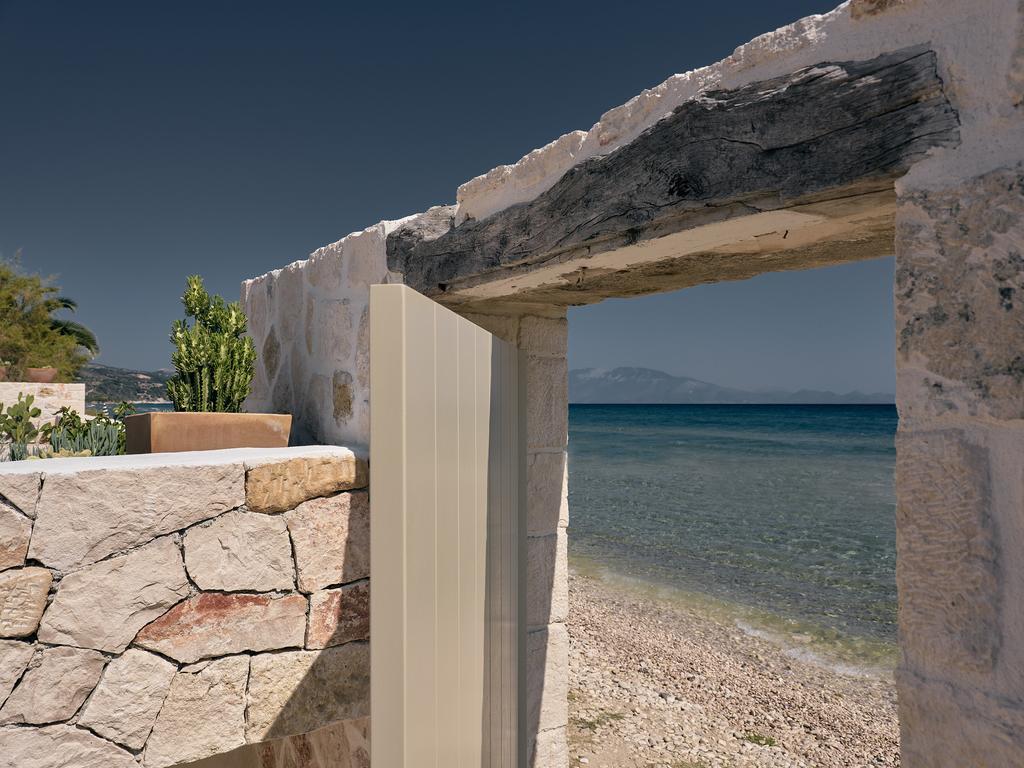 Niova Villa - Seafront, Private Pool And Ionian Sea Views, By Zantewize Alykes  Buitenkant foto