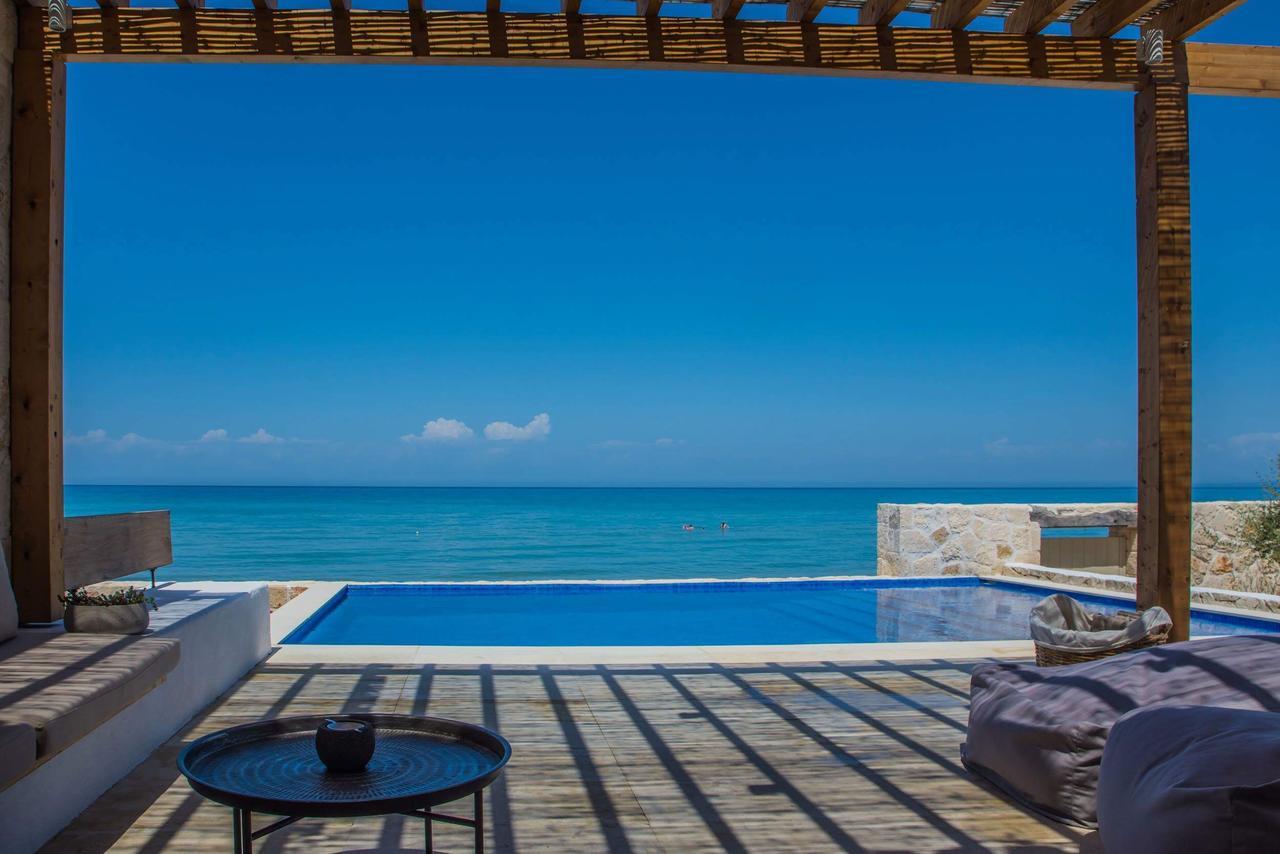 Niova Villa - Seafront, Private Pool And Ionian Sea Views, By Zantewize Alykes  Buitenkant foto