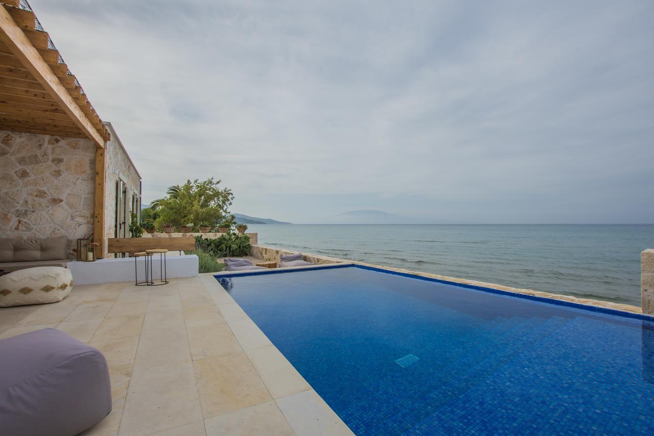 Niova Villa - Seafront, Private Pool And Ionian Sea Views, By Zantewize Alykes  Buitenkant foto