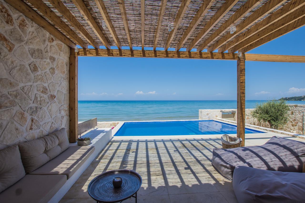Niova Villa - Seafront, Private Pool And Ionian Sea Views, By Zantewize Alykes  Buitenkant foto
